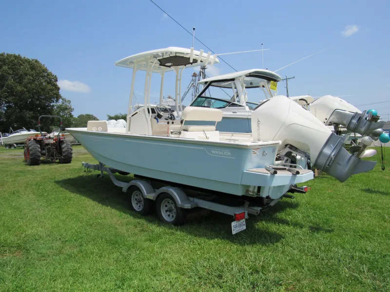 Slide: The Image of Boston Whaler 210 Montauk 2023 - 4