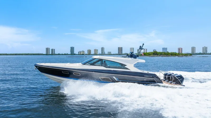 Slide: The Image of 2022 Formula 500 Super Sport Crossover cruising on open water. - 17