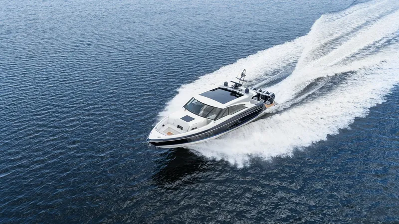 Slide: The Image of 2022 Formula 500 Super Sport Crossover cruising on open water. - 23