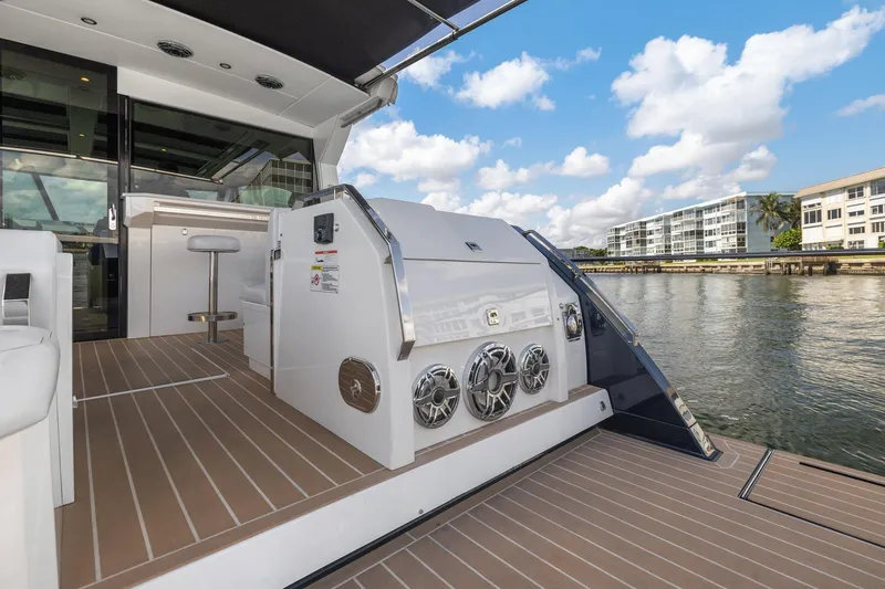 Slide: The Image of Formula 500 Super Sport Crossover 2022 - 59