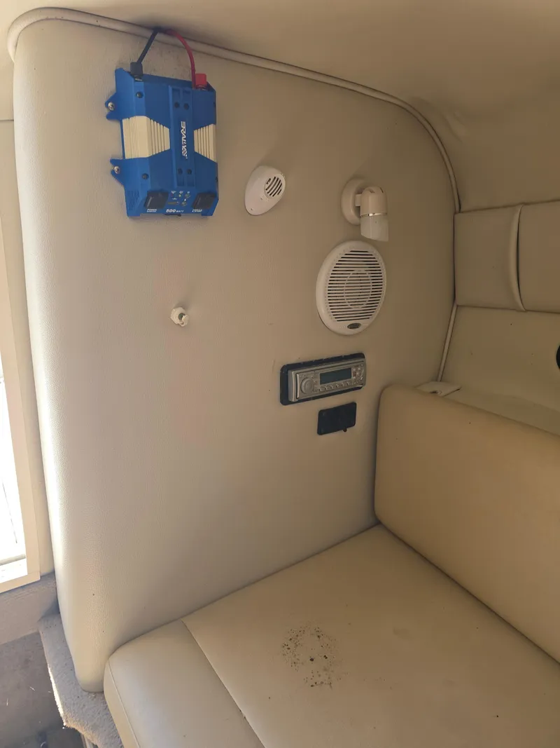 Slide: The Image of Chaparral 235 SSi 2004 - 15