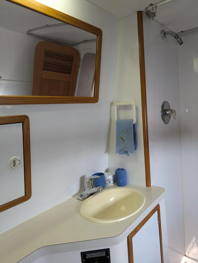 Slide: The Image of Manta 42 2000 - 54