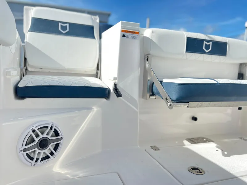 Slide: The Image of Sea Fox 288 Commander 2025 - 62