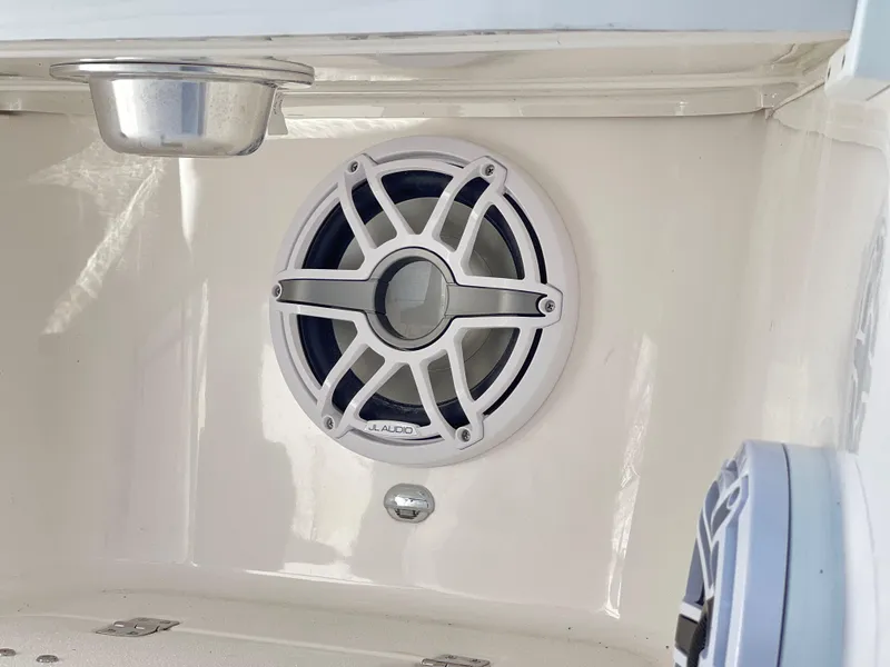 Slide: The Image of Sea Fox 288 Commander 2025 - 66