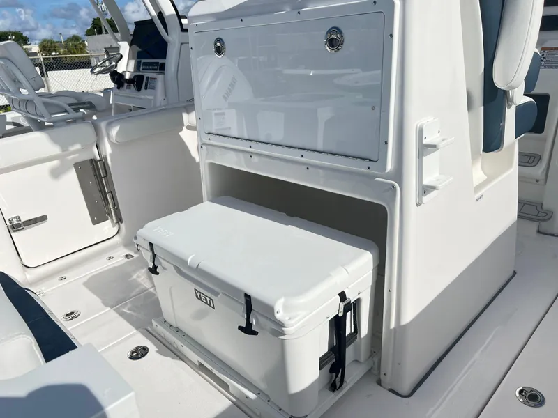 Slide: The Image of Sea Fox 288 Commander 2025 - 73