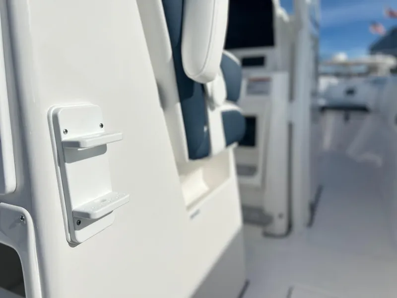 Slide: The Image of Sea Fox 288 Commander 2025 - 76