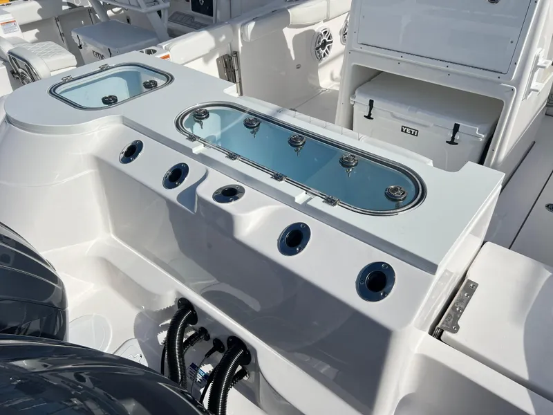 Slide: The Image of Sea Fox 288 Commander 2025 - 79