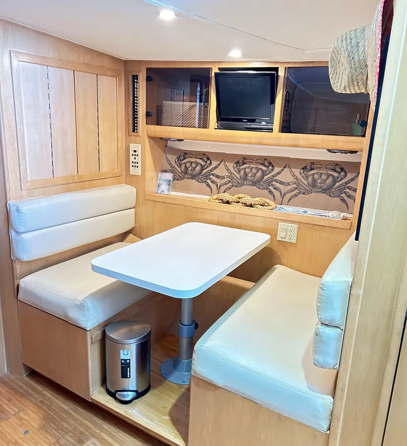 Slide: The Image of Hatteras 39 Sport Express 1996 - 50