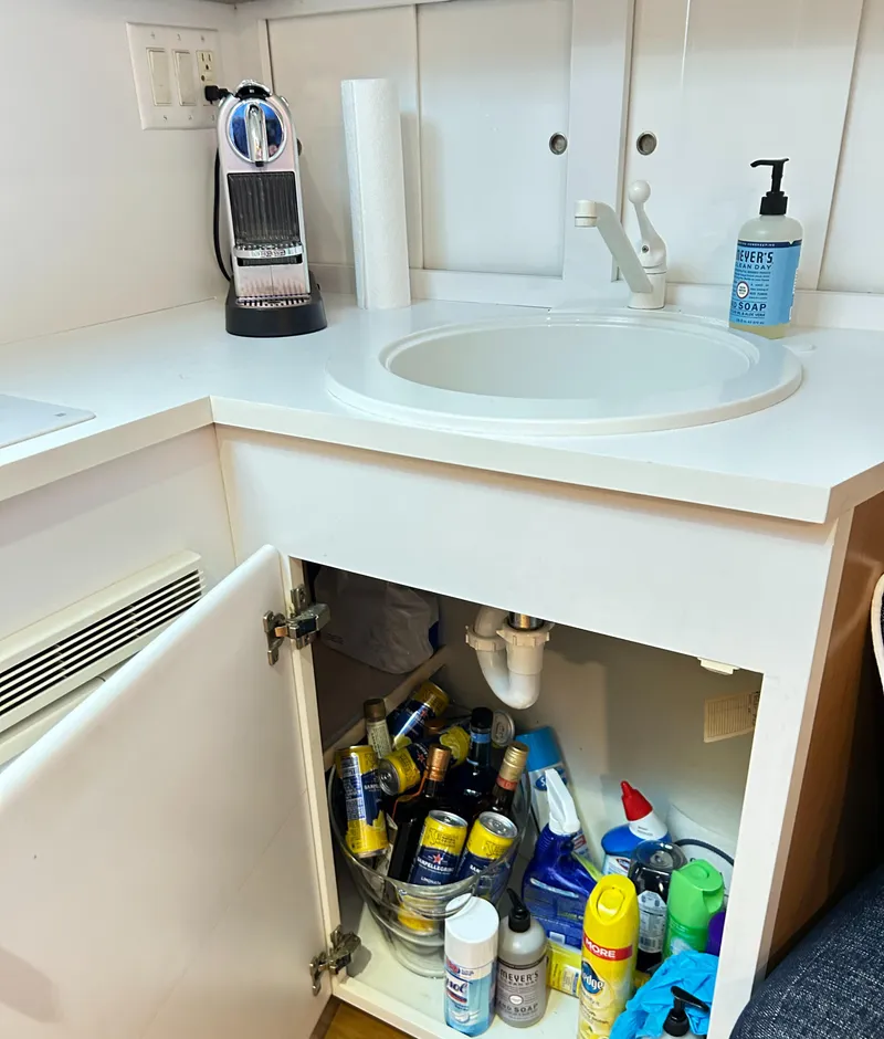 Slide: The Image of Hatteras 39 Sport Express 1996 - 74