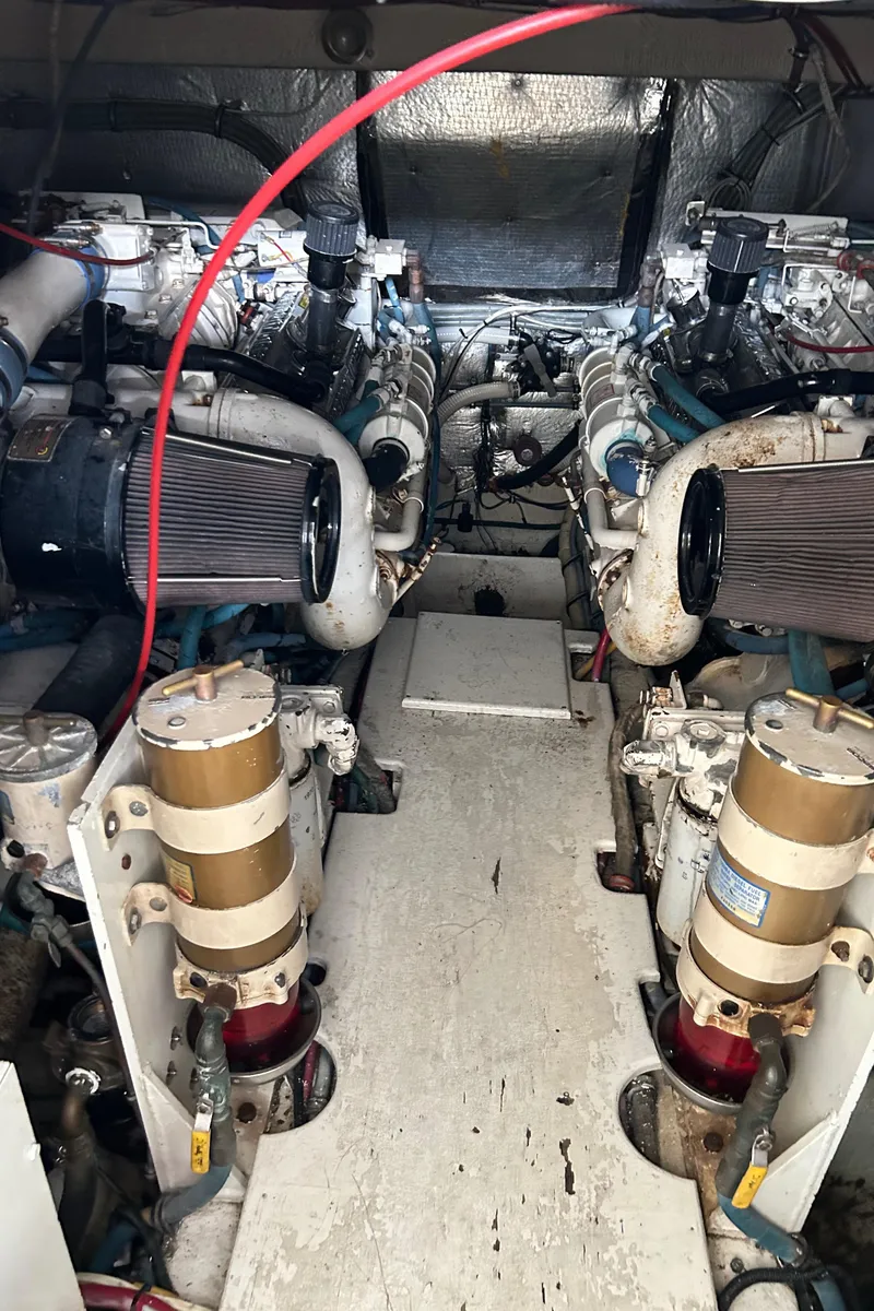 Slide: The Image of Hatteras 39 Sport Express 1996 - 93