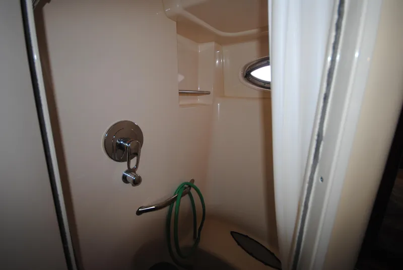 Slide: The Image of VIP Shower Area - 37
