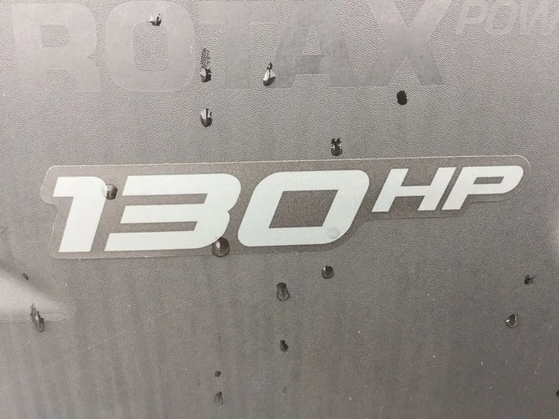 Slide: The Image of Sea-Doo SWITCH CRUISE 18 130 2024 - 10