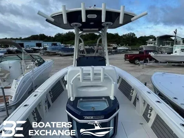 Slide: The Image of Pathfinder 2400 Open 2025 boat at Boaters Exchange. - 6
