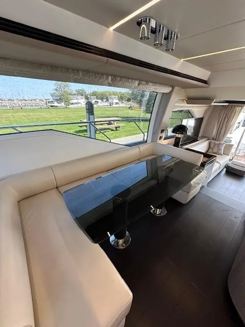 Slide: The Image of Azimut 66 2020 - 12