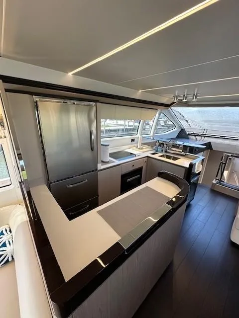 Slide: The Image of Azimut 66 2020 - 20