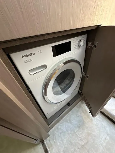 Slide: The Image of Azimut 66 2020 - 45