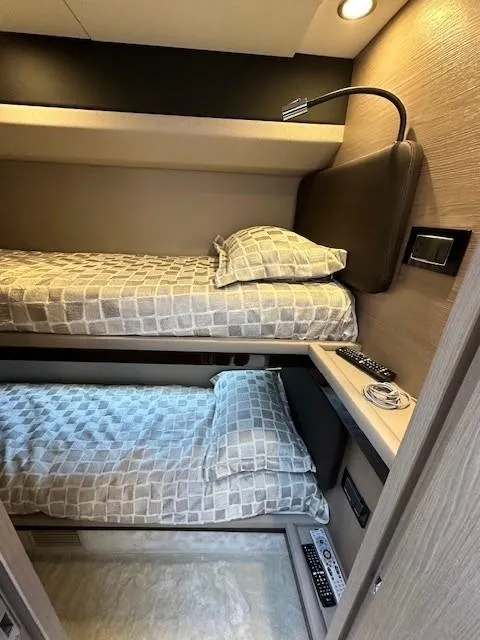 Slide: The Image of Azimut 66 2020 - 51