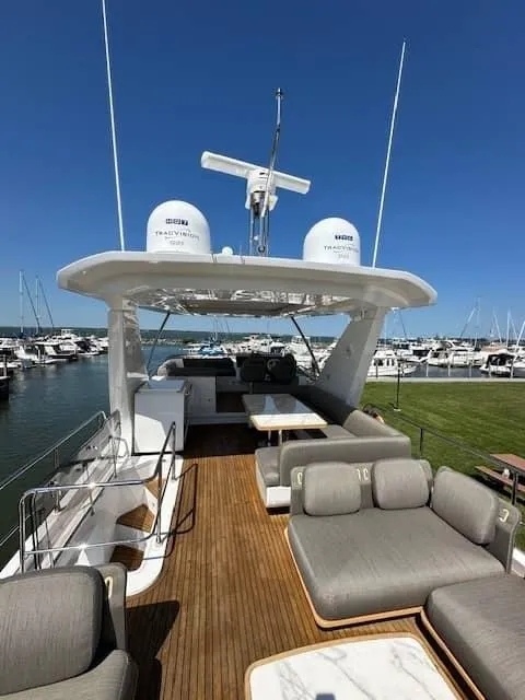 Slide: The Image of Azimut 66 2020 - 53