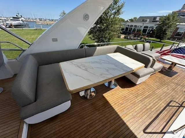 Slide: The Image of Azimut 66 2020 - 60