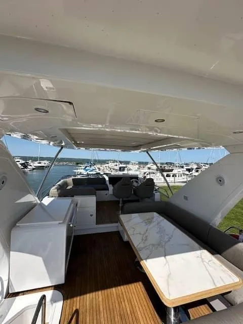 Slide: The Image of Azimut 66 2020 - 65