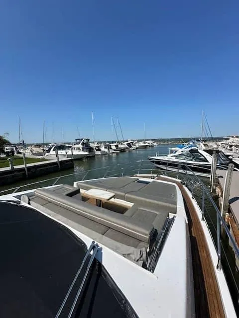 Slide: The Image of Azimut 66 2020 - 66