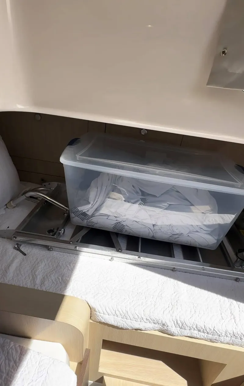 Slide: The Image of Azimut 66 2020 - 71