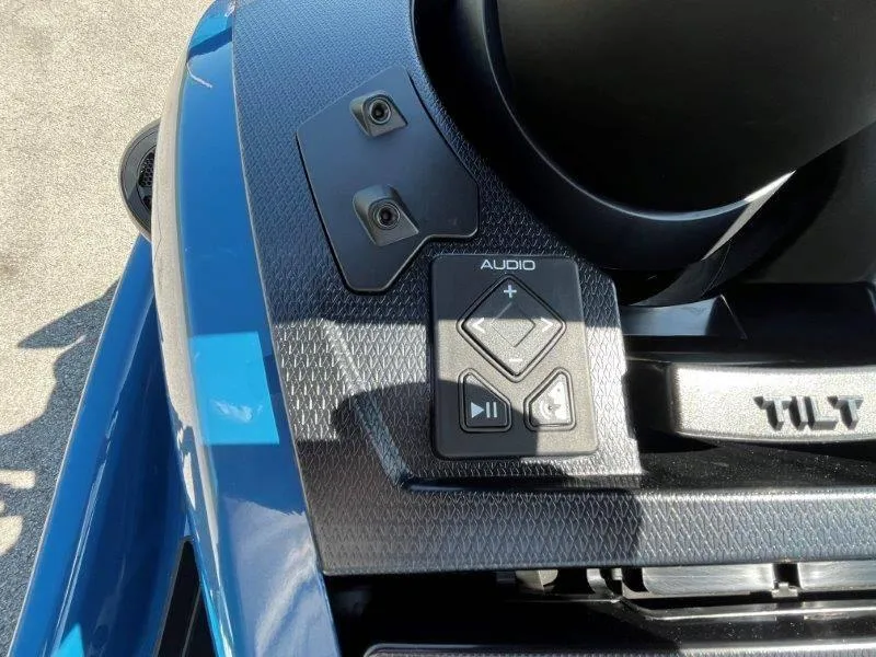 Slide: The Image of Yamaha Waverunner FX Cruiser SVHO with Audio System 2024 - 25