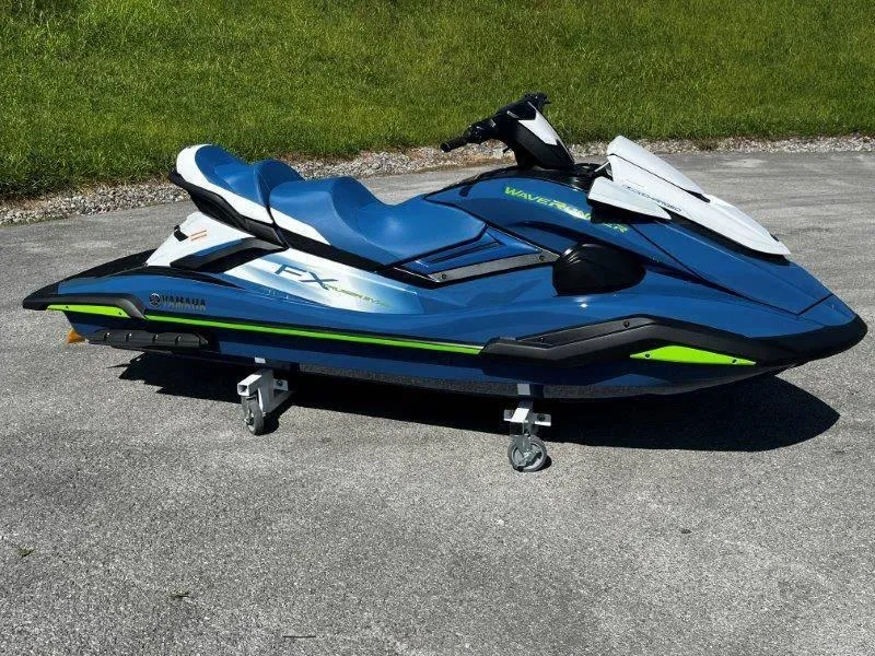 Slide: The Image of Yamaha Waverunner FX Cruiser SVHO with Audio System 2024 - 3