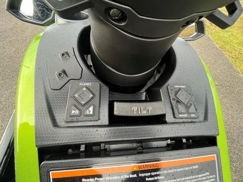 Slide: The Image of 2024 Yamaha Waverunner FX Cruiser SVHO dashboard with audio controls and tilt adjustment. - 30