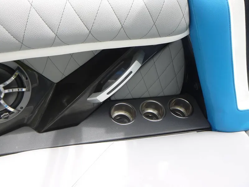 Slide: The Image of 2019 Tige zx5 for sale in Contoocook, NH - 54