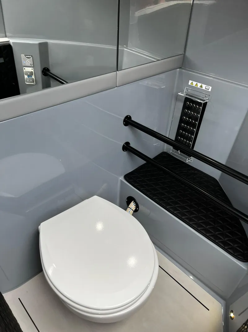 Slide: The Image of Brabus Shadow 500 Cabin 2022 - 52