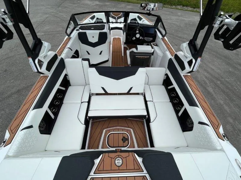 Slide: The Image of Nautique GS22 2024 - 27