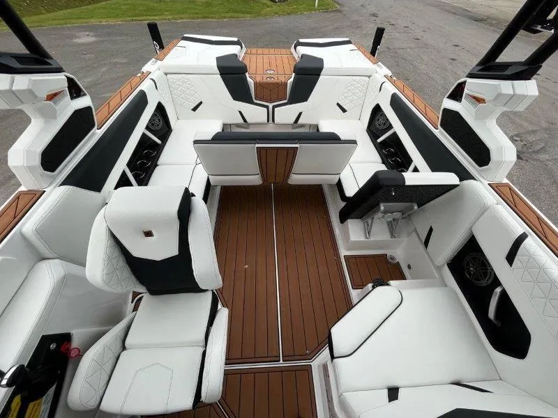 Slide: The Image of Nautique GS22 2024 - 29