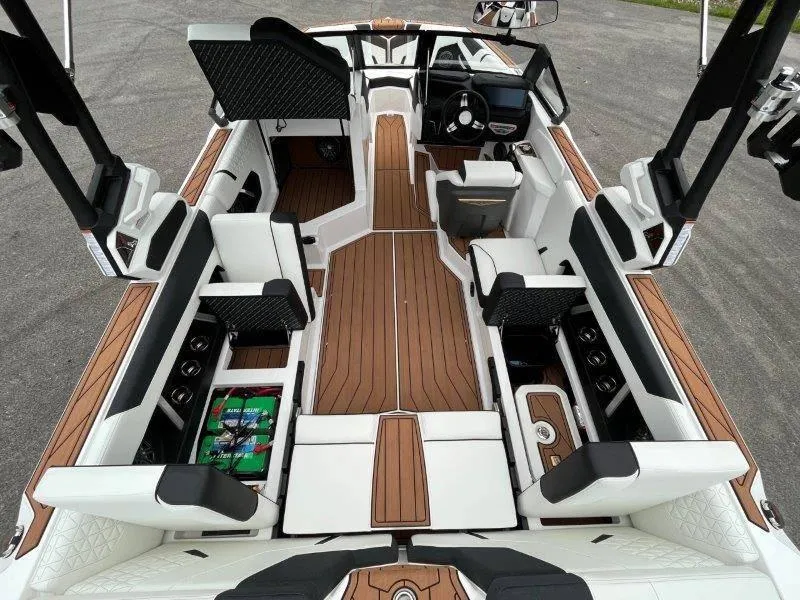 Slide: The Image of Nautique GS22 2024 - 31