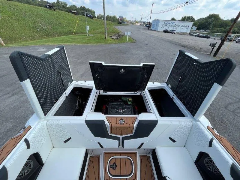 Slide: The Image of Nautique GS22 2024 - 35