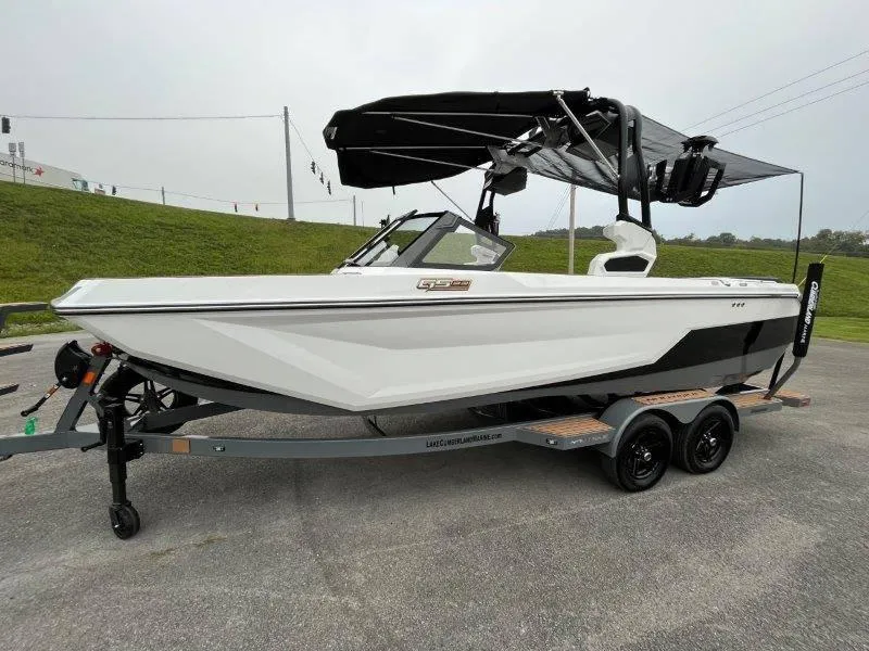 Slide: The Image of Nautique GS22 2024 - 38