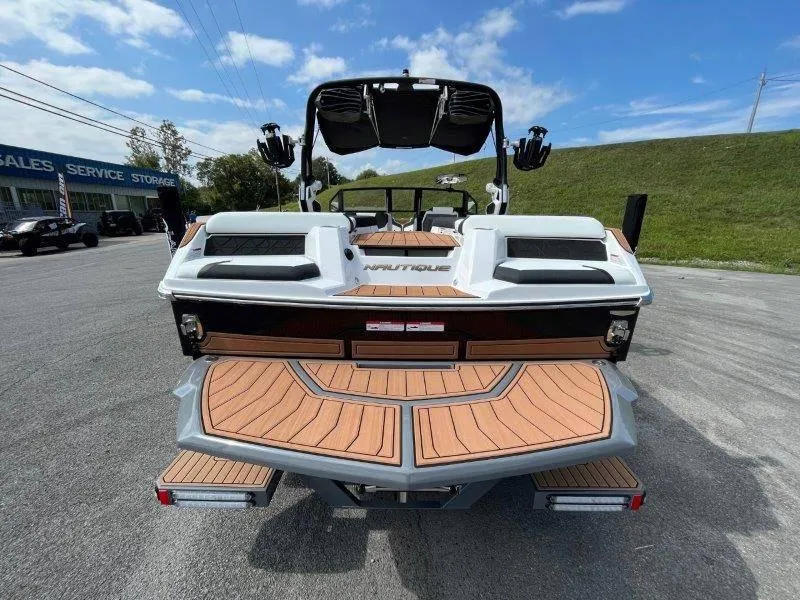 Slide: The Image of Nautique GS22 2024 - 42