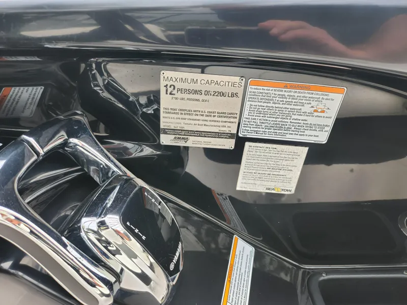 Slide: The Image of Yamaha 242 Limited S 2016 - 14