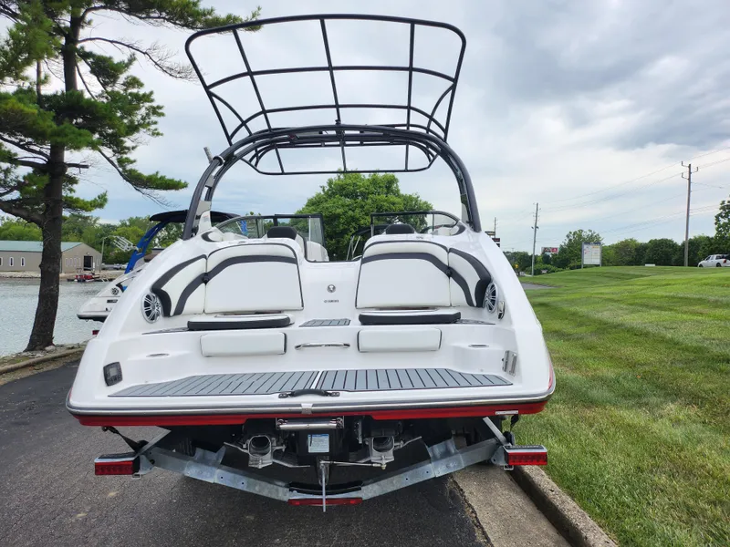 Slide: The Image of Yamaha 242 Limited S 2016 - 2