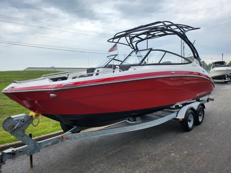 Slide: The Image of Yamaha 242 Limited S 2016 - 5