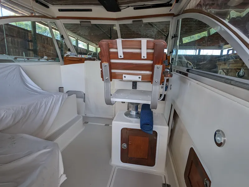Slide: The Image of Hunt Surf Hunter 33 Wilbury - 26
