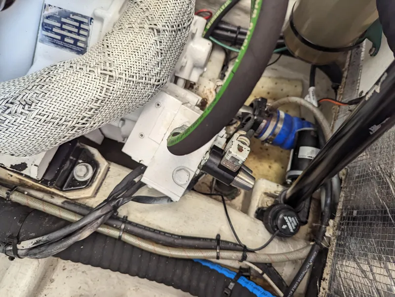 Slide: The Image of Hunt Surf Hunter 33 Wilbury - 44