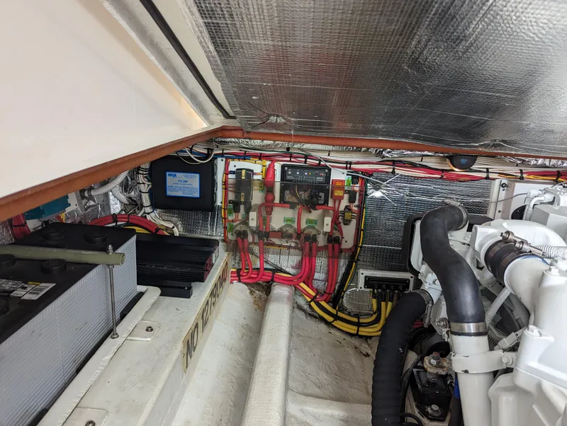 Slide: The Image of Hunt Surf Hunter 33 Wilbury - 45