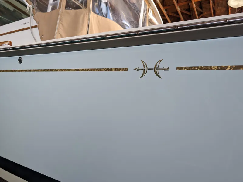 Slide: The Image of Hunt Surf Hunter 33 Wilbury - 5