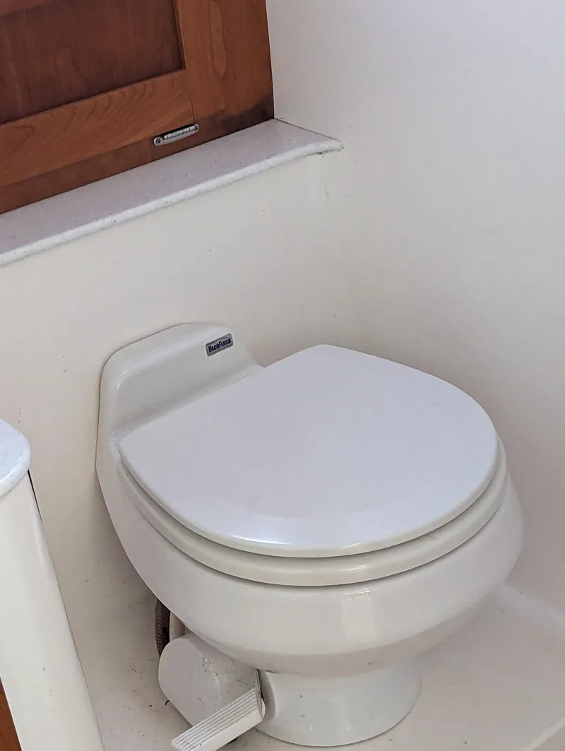 Slide: The Image of Hunt Surf Hunter 33 Wilbury - 51