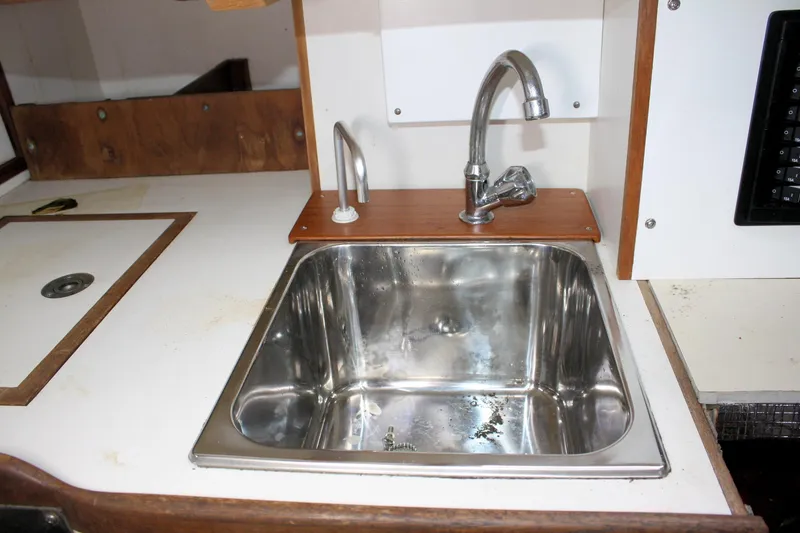Slide: The Image of Stainless steel sink in 1987 Morris Linda boat kitchen area. - 44