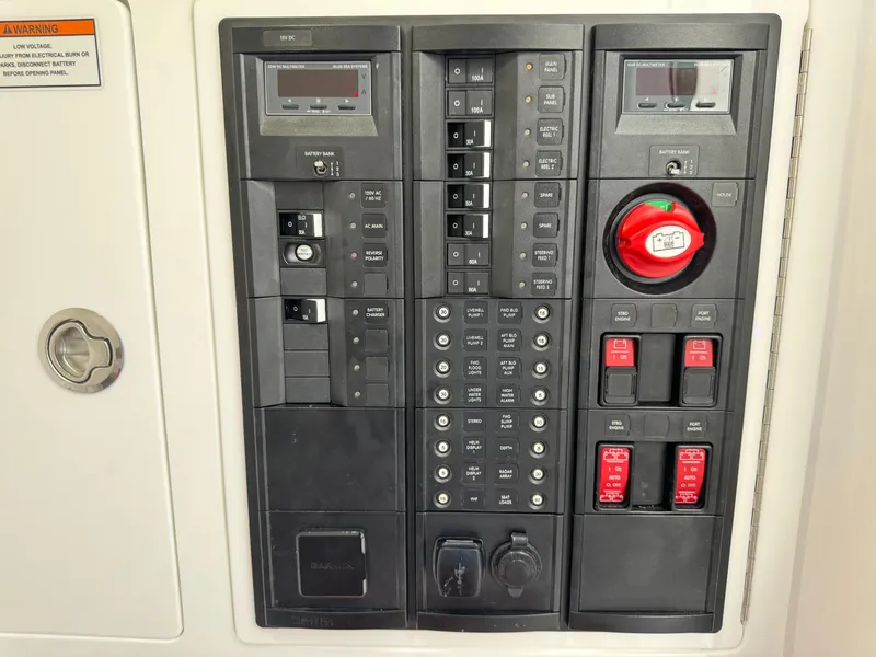 Slide: The Image of Valhalla Boatworks V-33 2025 - 57