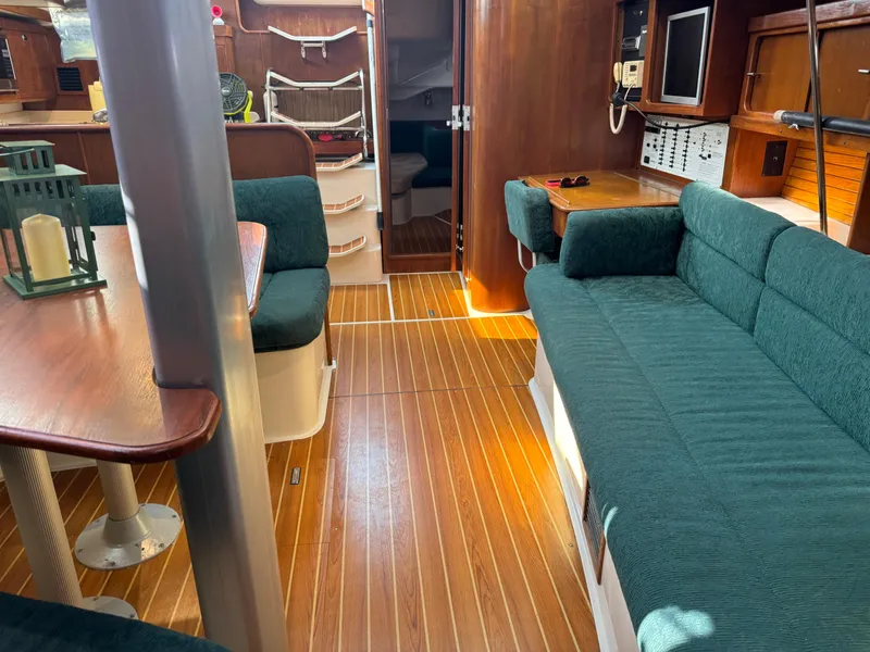 Slide: The Image of Salon View Aft - 30