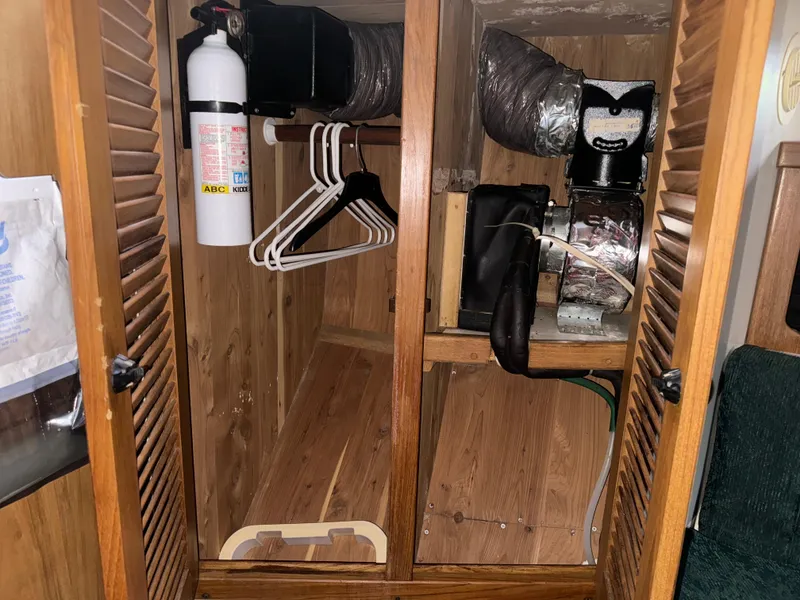 Slide: The Image of Aft Hanging Locker and Air Unit - 64