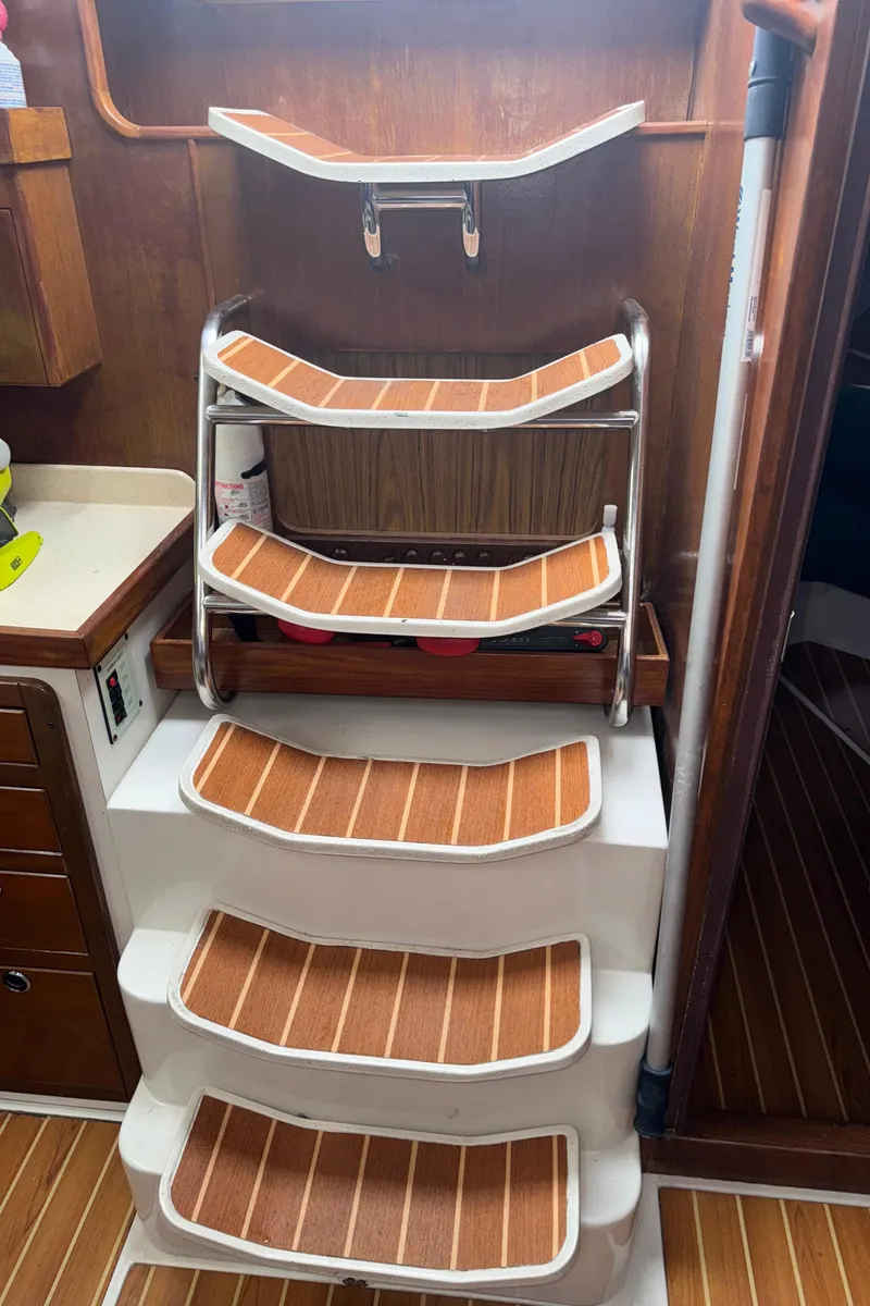 Slide: The Image of Catalina 400 1998 - 70